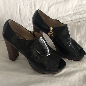 Michael Kors peep toe